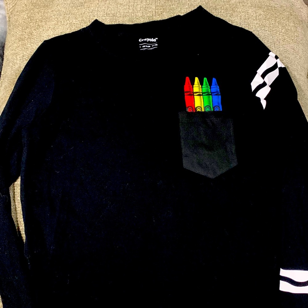 Black Crayola long sleeve T-shirt sz 7
